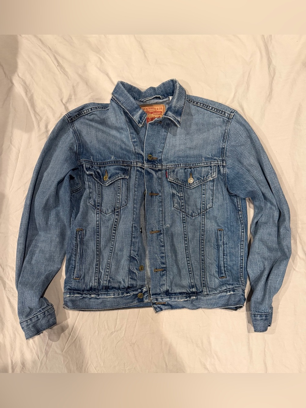 Vintage Levi’s denim jacket distressed men’s medium y2k